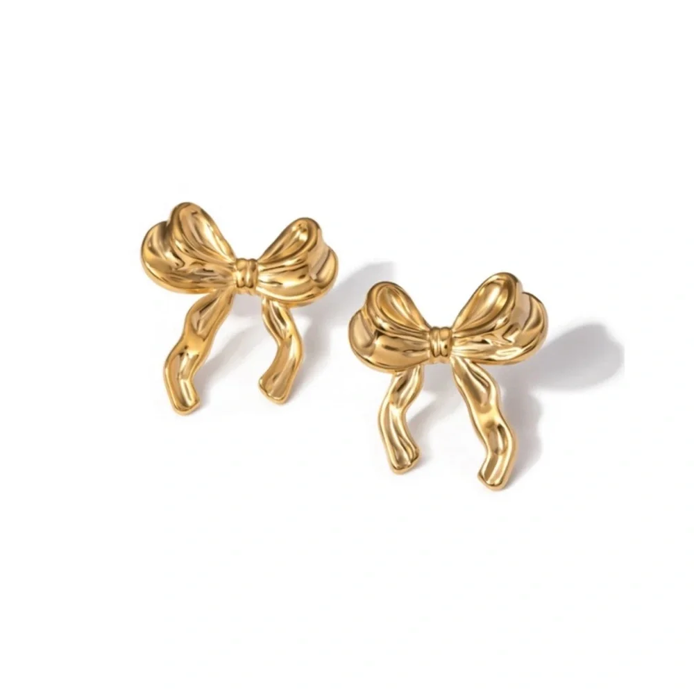 gold bow earrings - Picture 3 of 3